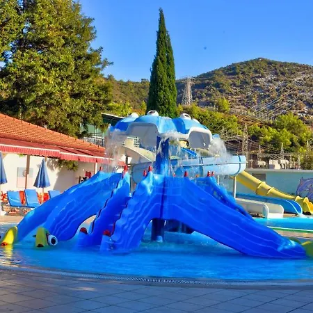 Blue Fish Feriested Konaklı