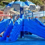 Resort Blue Fish