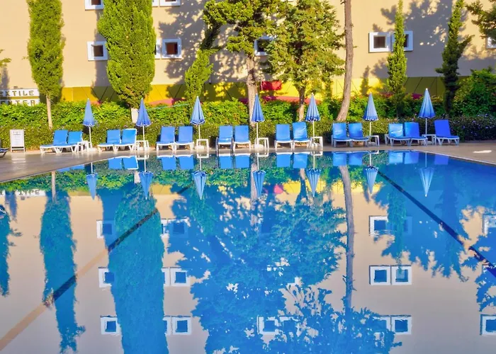 Blue Fish 4* كوناكلي