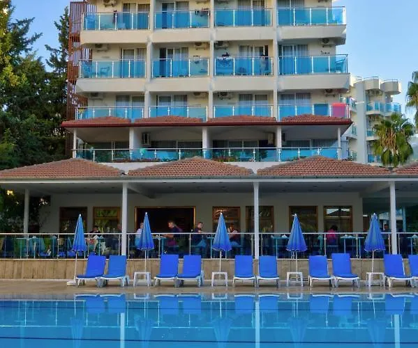 منتجع Blue Fish 4*